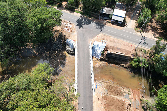 斯里兰卡首个采用欧标设计的混凝土桥顺利完工通车3.jpg